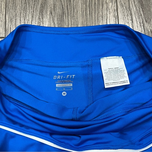 ☀️ 3/$30 Nike Dri-Fit bright blue with white stripe tennis skort - Picture 6 of 7